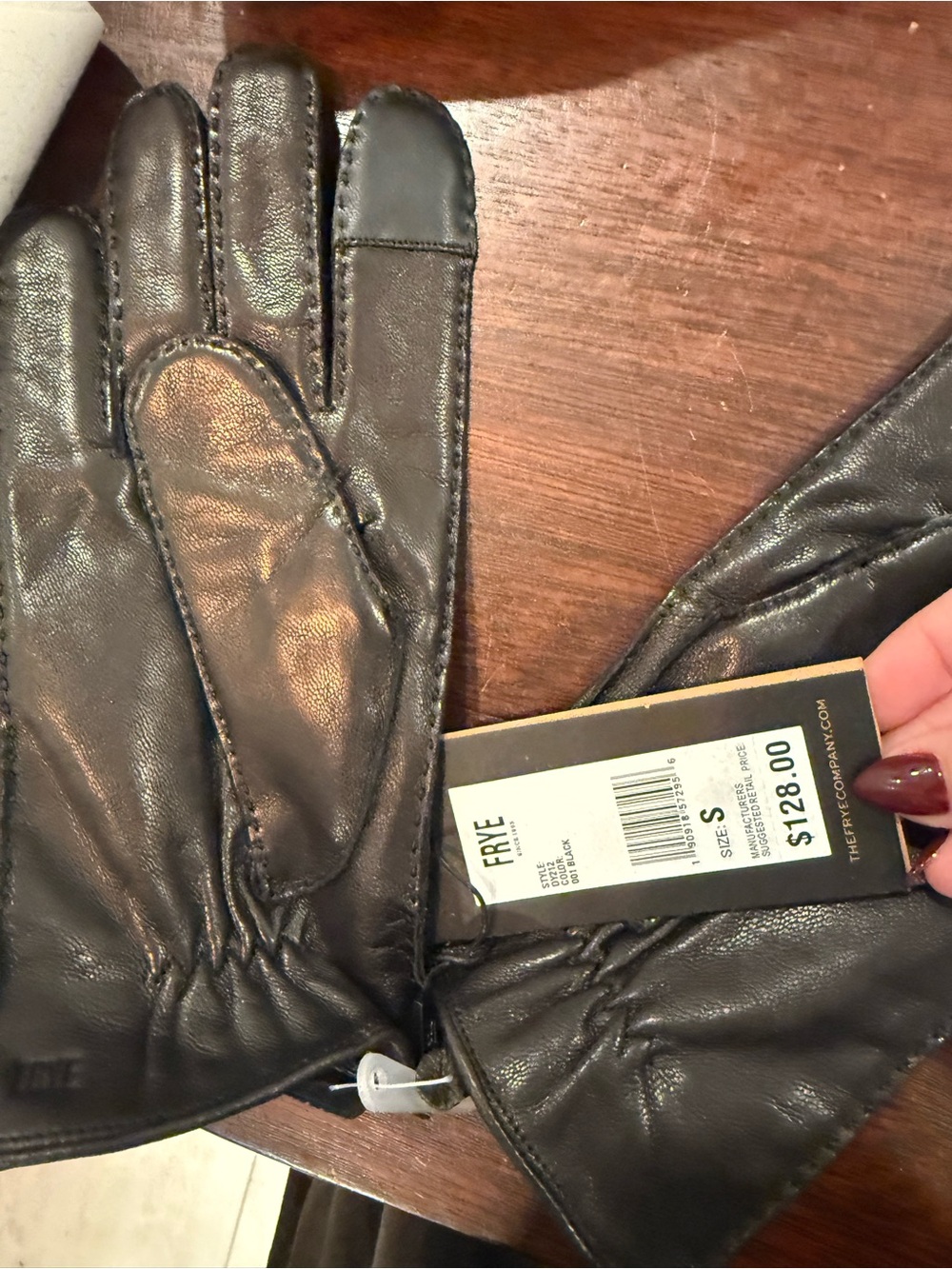 $128 NWT Frye Black Leather Gloves
